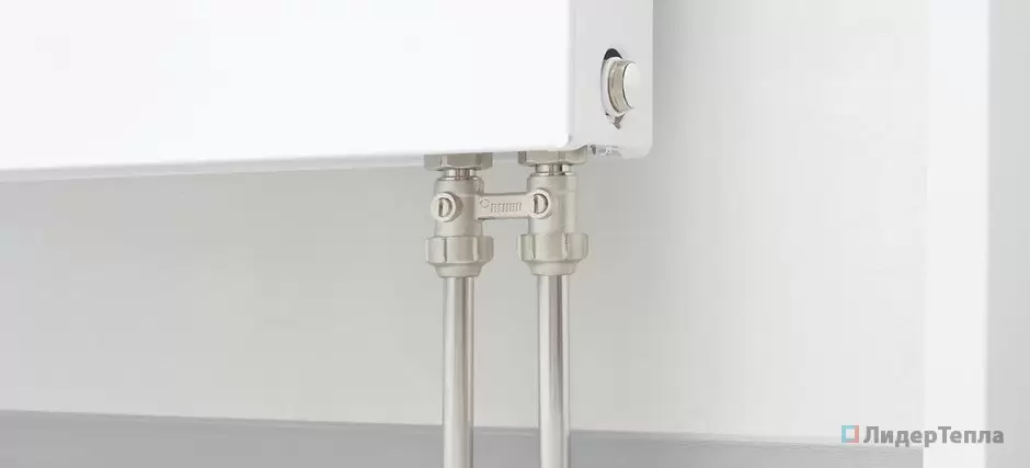 Узел нижнего подключения Rehau прямой G1/2-G3/4" для радиаторов (12407271001) Узел нижнего подключения Rehau прямой G1/2-G3/4" для радиаторов (12407271001)
