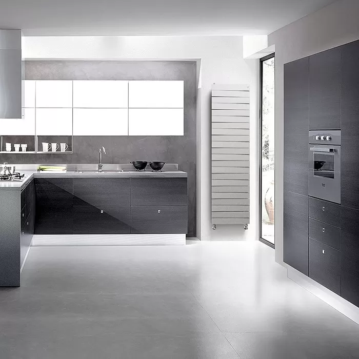 Радиатор Royal Thermo Piano Forte Tower 200 Silver Satin вертикальный, 22 секций