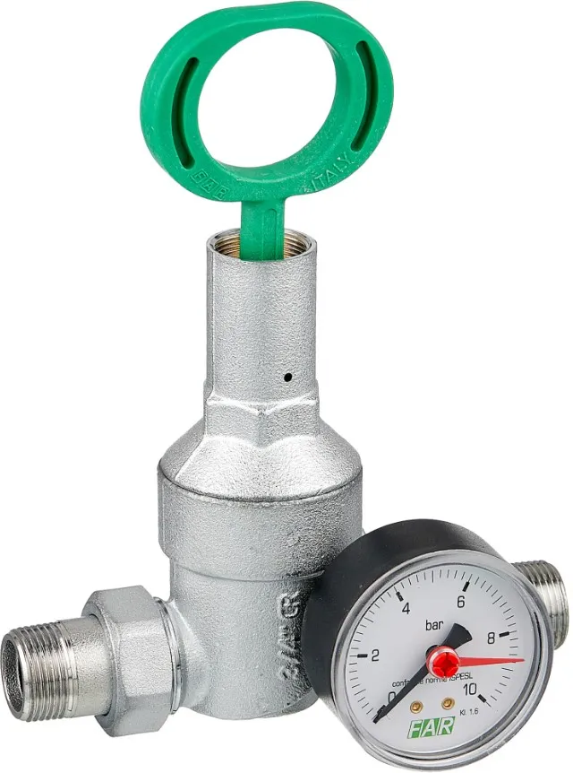 Редуктор хром FAR 3/4" НР мембранный с манометром (FA 2815 34) Редуктор хром FAR 3/4" НР мембранный с манометром (FA 2815 34)