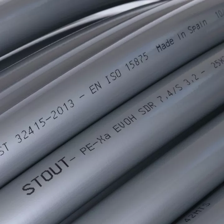 Труба Stout 25х3,5 PEX-a из сшитого полиэтилена с кислородным слоем, серая (бухта 30 м) (SPX-0001-302535)