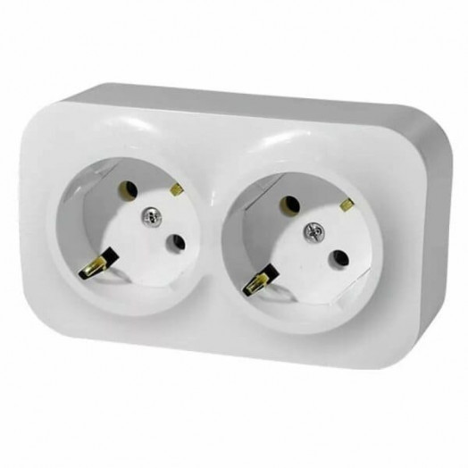 Розетка Legrand Quteo двойная с заземлением белая