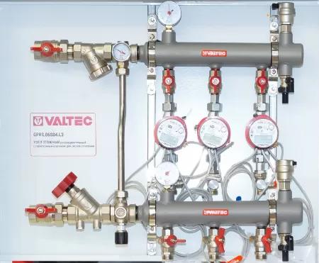 Коллектор Valtec из стали с межосевым расстоянием выходов 100 мм 1", 7 x 1/2" (VTc.510.BS.060407)