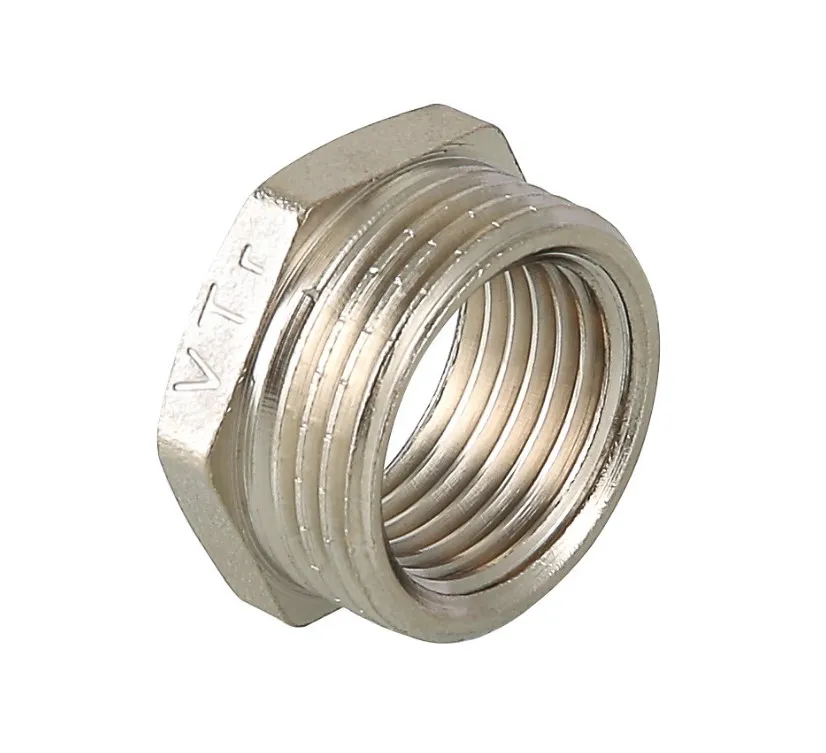Переходник c 3/4" на 1/2" дюйма  для радиаторов